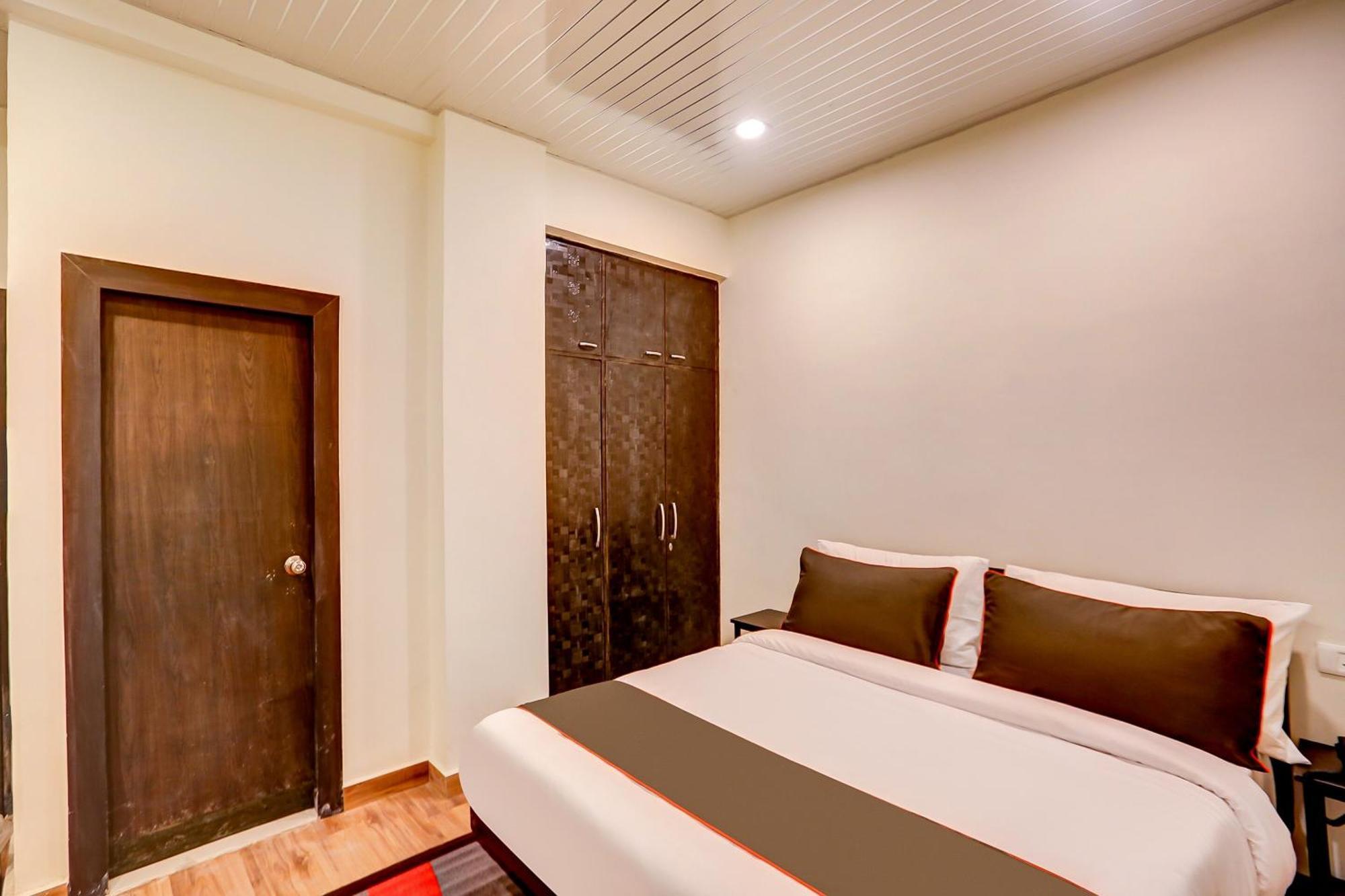 Collection O Sr Inn Awas Vikas Kanpur Extérieur photo